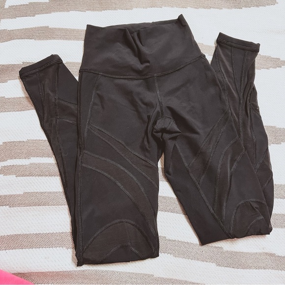 ❌SOLD❌Lululemon cross mesh style legging size 2 - Picture 5 of 10
